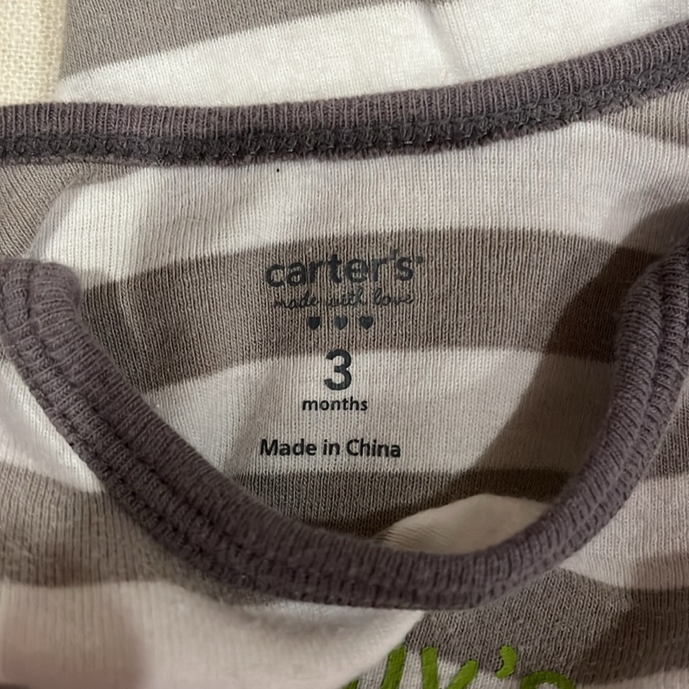 Carter’s Bodysuit - Picture 6 of 7